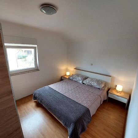 Apartman Zeljo Galižana Εξωτερικό φωτογραφία